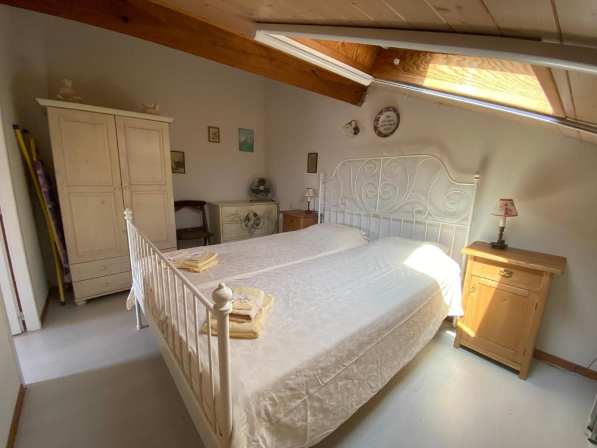 Maison De Vacances Village Ocelandes แซ็งต์-จูเลียง-อ็อง-บอร์ง ภายนอก รูปภาพ